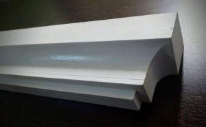 puidust valge karniis PROF3